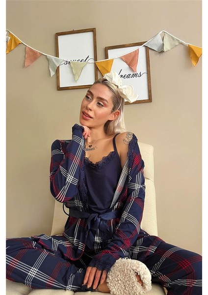 Lacivert Ekose Desenli Bambu Sabahlıklı Kadın Pijama Takımı fiyatları
