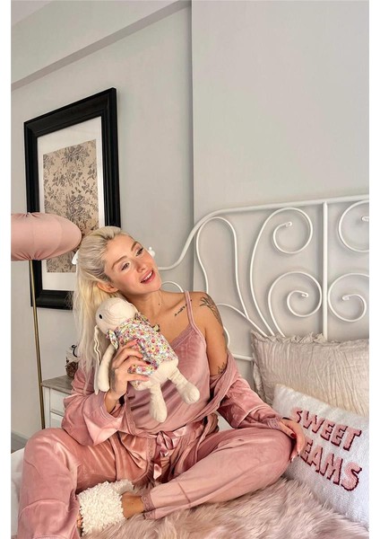 Kadife Kadın Pijama Takımı Dantelli Pembe Renkli 2024 Sonbahar-Kış fırsatları