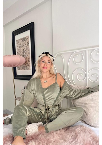 Yeşil Gage Exclusive Kadife Sabahlıklı Kadın Pijama Takımı fiyatları