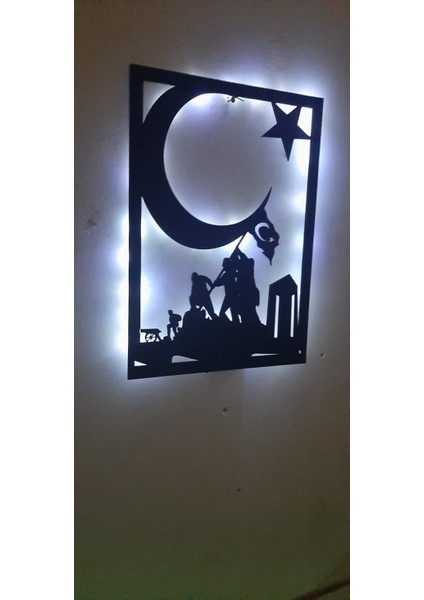 Dt Dekor Treni Çanakkale Kahramanları ve Ay- Yıldız Motifli Ahşap Çocuk-Bebek Gece Lambası fırsatları