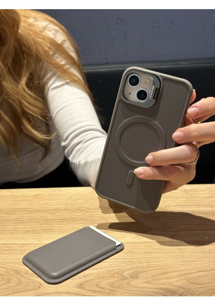 Apple iPhone 14 Uyumlu Premium Titanyum Gri Deri Magsafe Cüzdanlı Kartlıklı Kamera Çerçeve Standlı Kılıf