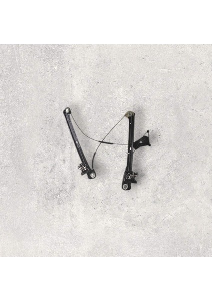 8V4837462 Cam Açma Mekanizması Ön Sağ ( Motorsuz ) Audı A3 2012-2015