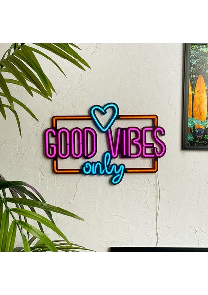 Good Vibes Only Love Neon Tabela | Metal Üzerine Neon, Turuncu, Pembe ve Buz Mavi | 60 cm x 34 cm