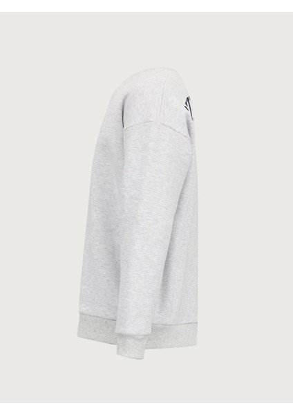 Sırtı Baskılı Gri Sweatshırt