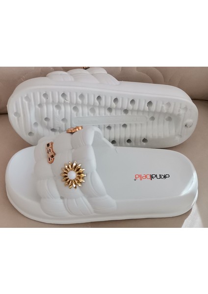 Akınal Bella Büzgülü Model Taşlı Günlük Terlik Kadın Beyaz indirimleri