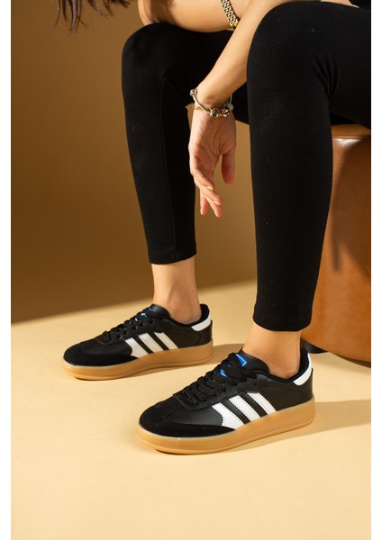 Şerit Detaylı Kaymaz Taban Bağcıklı Kadın Sneakers 001-030-24ÇT