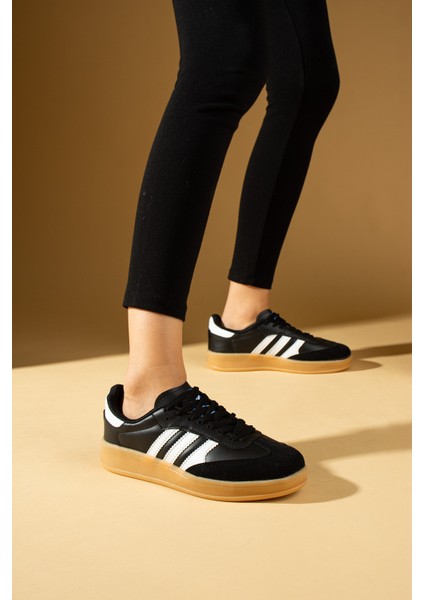 Şerit Detaylı Kaymaz Taban Bağcıklı Kadın Sneakers 001-030-24ÇT modelleri