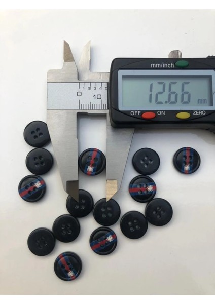 12,5 mm 4 Delikli Özel Üretim Polyester Düğme(20 Adet) modelleri