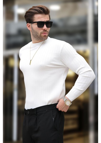 Beyaz Bisiklet Yaka Çizgili Uzun Kollu Kazak E7273 fiyatları