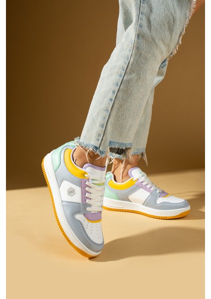 Bağcıklı Kaymaz Kırılmaz Taban Konforlu Kadın Sneakers 001-2100-MSARI fiyatları