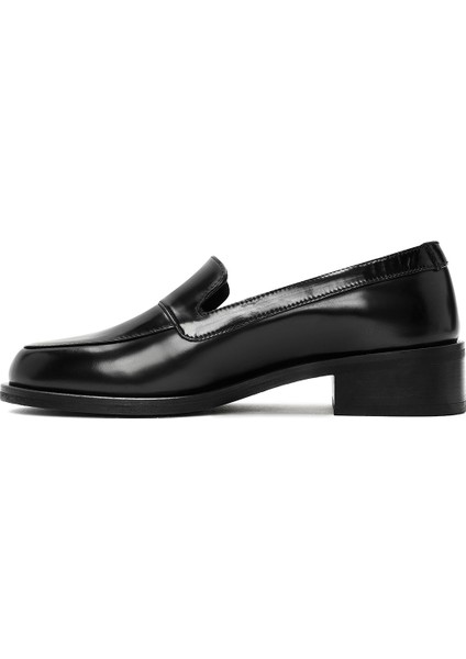 Kadın Siyah Klasik Deri Loafer 24WFD141122