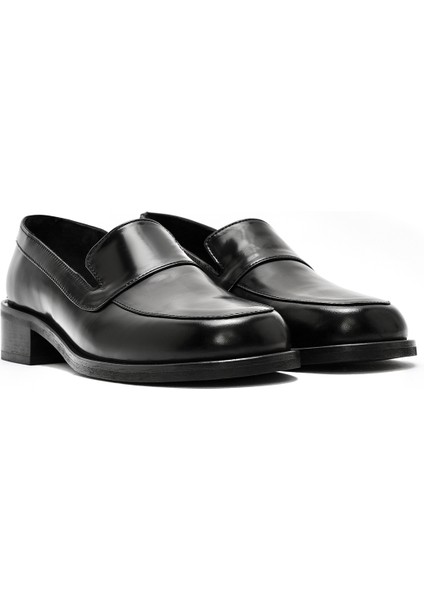 Kadın Siyah Klasik Deri Loafer 24WFD141122