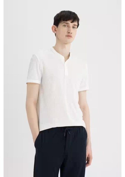 Modern Fit Dik Yaka Kısa Kollu Polo Tişört Kırık Beyaz