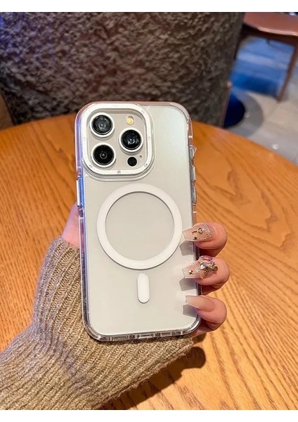 iPhone 16 Pro Uyumlu Darbelere Karşı Korumalı Magsafe Özellikli Beyaz Detaylı Sararmaz Şeffaf Kılıf