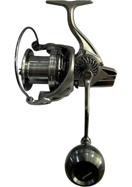 Momentum 6000 Grey Silver 11+1bb Surf Olta Makinesi fiyatları