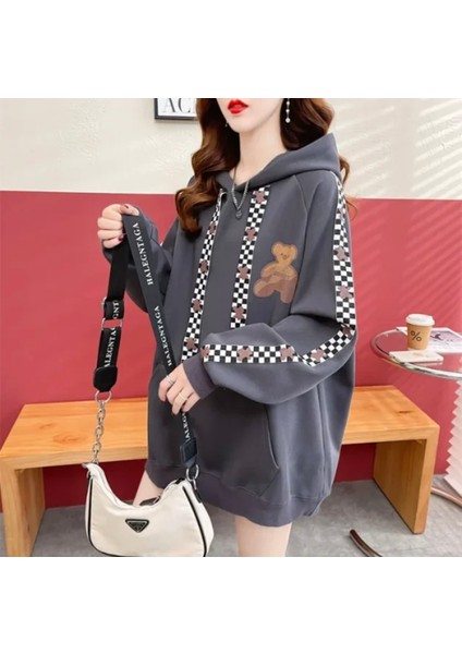 Büyük Beden Özel Tasarım Kapüşonlu 4 Şerit Ayıcık Baskılı Süper Oversize Battal Şık Kadın Sweatshırt fiyatları