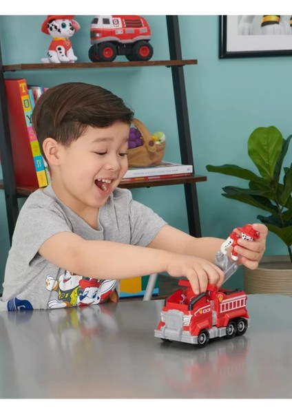 Paw Patrol Deluxe Marshall ve Dönüşebilen Delüks Itfaiye Aracı - 18 cm