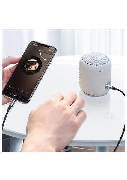 İphone Lightning Aux Araç Dönüştürücü Ses Kablosu 35 Mm Jack Girişli modelleri