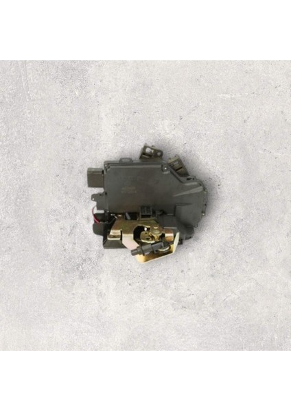 Kapı Kilit Mekanizması Arka L-Audı-A6-98-5