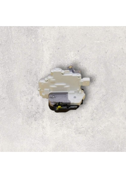 Kapı Kilit Mekanizması Arka R-AUDI-A4-5-8-(-4F0839016-)