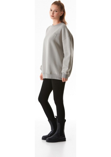 Basic Bisiklet Yaka Oversize Sweatshirt fiyatları