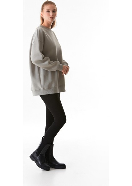 Basic Bisiklet Yaka Oversize Sweatshirt fırsatları