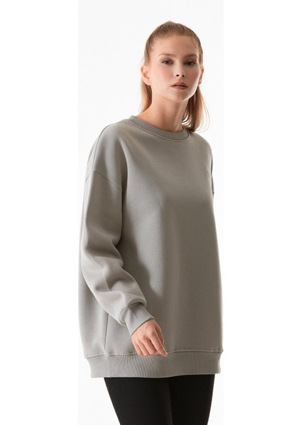Basic Bisiklet Yaka Oversize Sweatshirt indirimleri