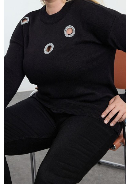Kadın Büyük Beden Moda Şık Regular Bisiklet Yaka Uzun Kol Düz Taşlı Cut Out Detaylı Triko Kazak