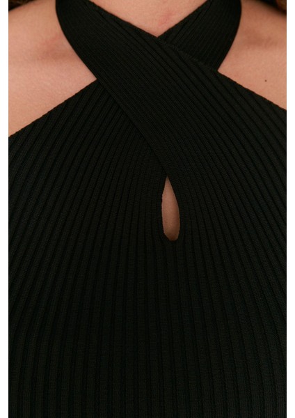 Kadın Büyük Beden Moda Şık Regular Choker Yaka Uzun Kol Düz Yaka Detaylı Ince Triko Kazak fırsatları