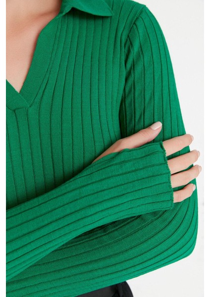 Kadın Moda Şık Regular Polo Yaka Uzun Kol Düz Couple Kol Ucu Detaylı Polo Yaka Triko Kazak fırsatları
