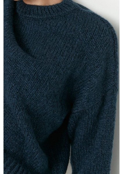Kadın Moda Şık Regular Bisiklet Yaka Uzun Kol Düz Geniş Kalıp Yumuşak Dokulu Basic Triko Kazak