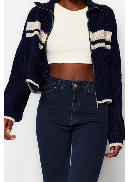 Kadın Moda Şık Regular Dik Yaka Uzun Kol Renk Bloklu Crop Dik Yaka Triko Hırka fiyatları