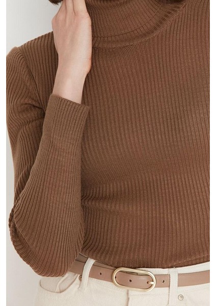 Kadın Moda Şık Regular Balıkçı Yaka Uzun Kol Düz Basic Balıkçı Yaka Triko Kazak fiyatları