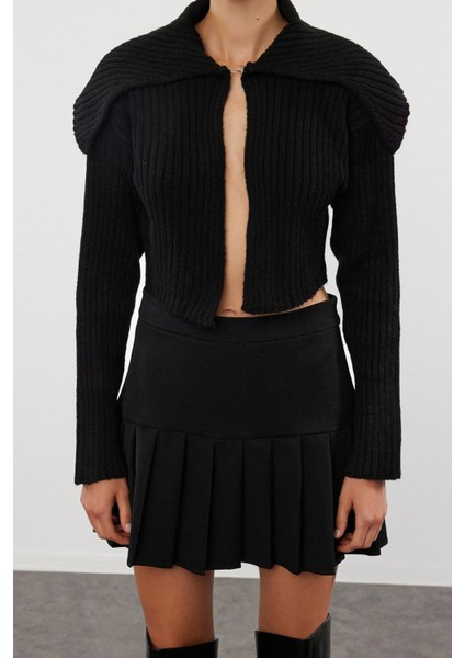 Kadın Moda Şık Crop Devrik Yaka Regular Süper Crop Yumuşak Dokulu Triko Hırka
