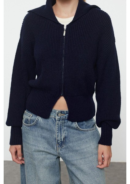 Kadın Moda Regular Devrik Yaka Regular Yumuşak Dokulu Fermuarlı Devrik Yaka Triko Hırka