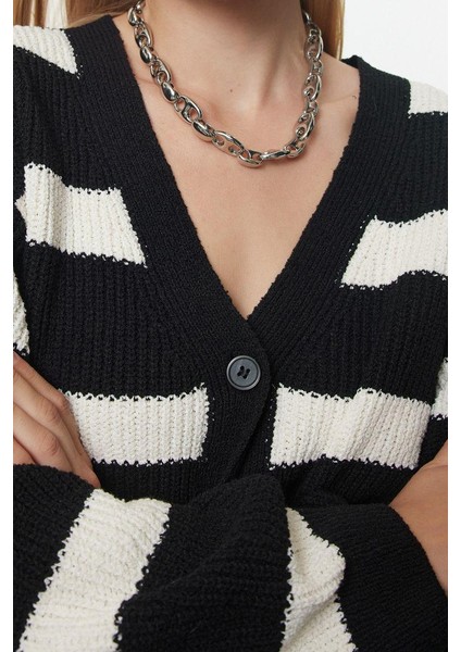 Kadın Moda Şık Regular V Yaka Oversize Geniş Kalıp Yumuşak Dokulu Triko Hırka