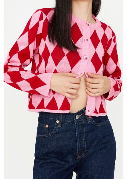 Kadın Moda Şık Crop Bisiklet Yaka Slim Crop Desenli Jakarlı Ceket Görünümlü Triko Hırka fiyatları