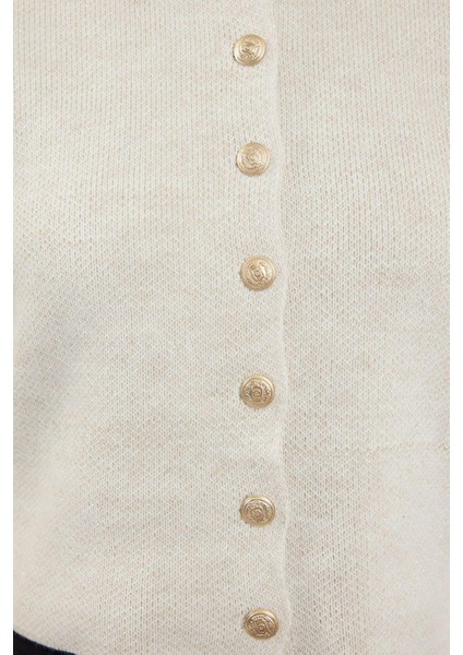 Kadın Moda Şık Crop Bisiklet Yaka Regular Crop Ceket Görünümlü Triko Hırka indirimleri