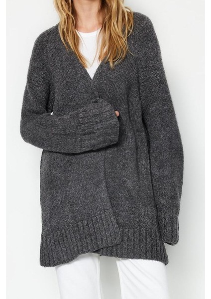 Kadın Moda Şık Midi V Yaka Oversize Geniş Kalıp Yumuşak Dokulu Triko Hırka modelleri