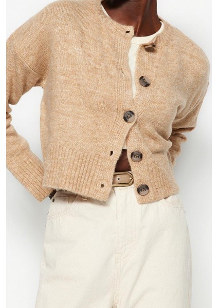 Kadın Moda Şık Crop Bisiklet Yaka Regular Crop Yumuşak Dokulu Düğmeli Triko Hırka fırsatları