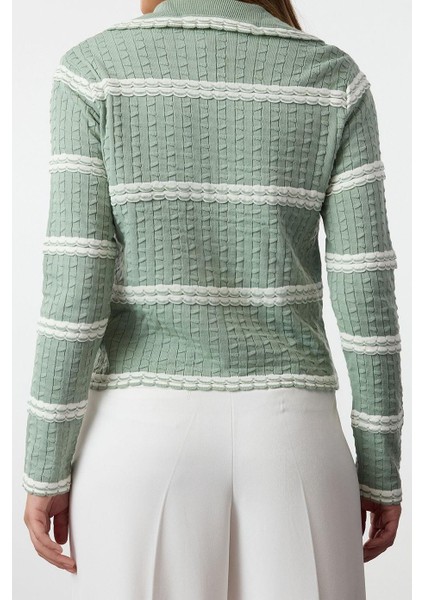 Kadın Moda Şık Regular Polo Yaka Regular Dokulu Çizgili Triko Hırka indirimleri