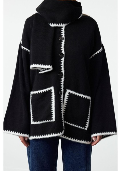 Kadın Moda Bisiklet Yaka Oversize Yumuşak Dokulu Atkılı Sakal Detaylı Mont Görünümlü Triko Hırka
