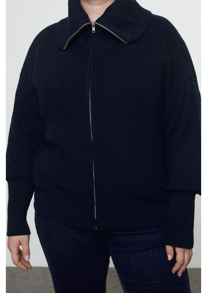 Büyük Beden Kadın Modern Tarz Rahat Uzun Devrik Yaka Düz Kol Regular Triko Hırka fiyatları