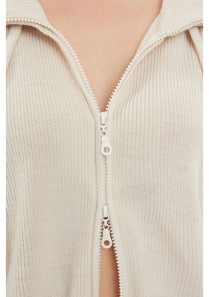 Kadın Modern Tarz Oversize Dik Yaka Triko Hırka fiyatları