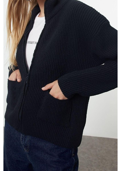 Kadın Modern Tarz Oversize Dik Yaka Triko Hırka modelleri