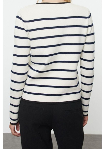 Kadın Modern Tarz Oversize Bisiklet Yaka Triko Hırka fırsatları