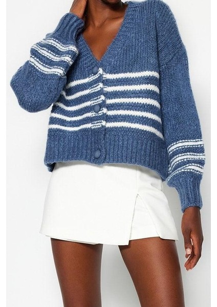 Kadın Modern Tarz Rahat Uzun V Yaka Çizgili Kol Triko Hırka fiyatları