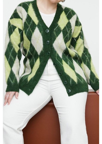 Büyük Beden Kadın Modern Tarz Rahat Uzun V Yaka Baklava Kol Regular Triko Hırka