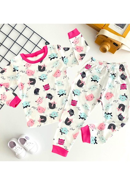 Neşeli Bebekler Kedicikler Desen Pijama Takımı