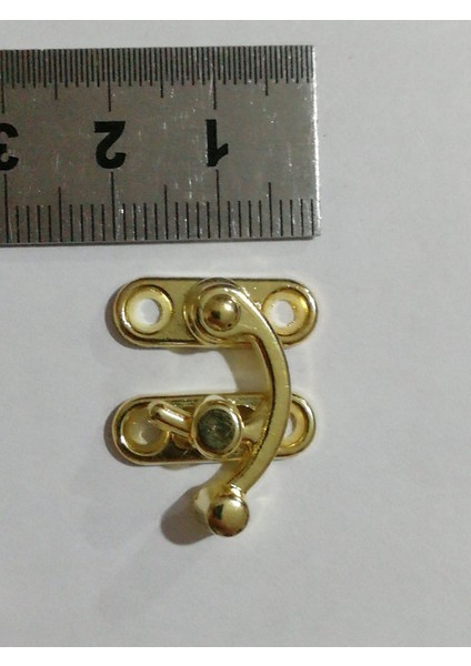 KÜÇÜK YAY GÖZÜ KANCALI KİLİT SARI 10 ADET KUTU SANDIK VE KAPAK KLİPSİ 20X24 MM indirimleri